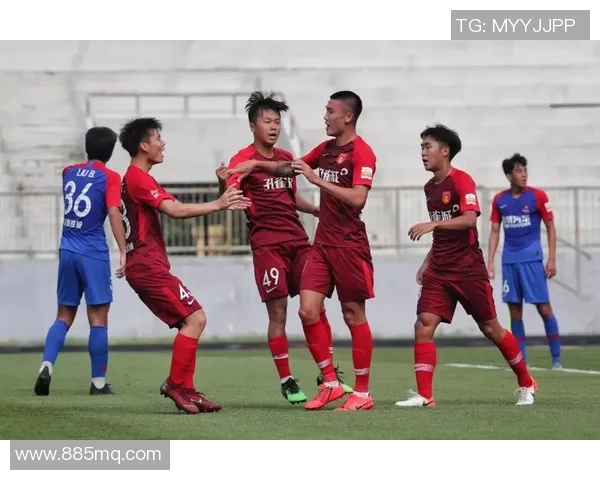 重庆足球队在奥运会积分榜上以51分稳居第一展现强劲实力 重庆足球队在奥运会积分榜上以51分稳居第一展现强劲实力