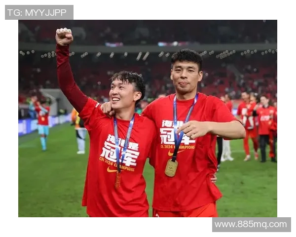 深圳足球队总决赛灵活性展现出色战术调整与团队配合的完美结合